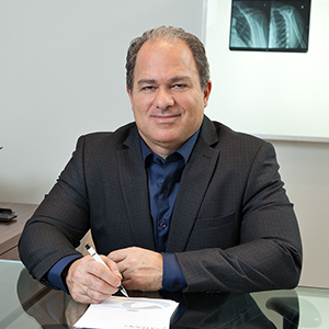 Dr. Salomão Chade Assan Zatiti